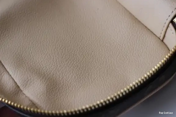 Repzbay VUITTON TOILETRY BAG LOUIS 0606